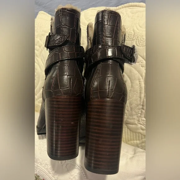🤎NEW WITH BOX & dust bag Paige chocolate leather, croc-stamped boot 🐿️ - Picture 11 of 17